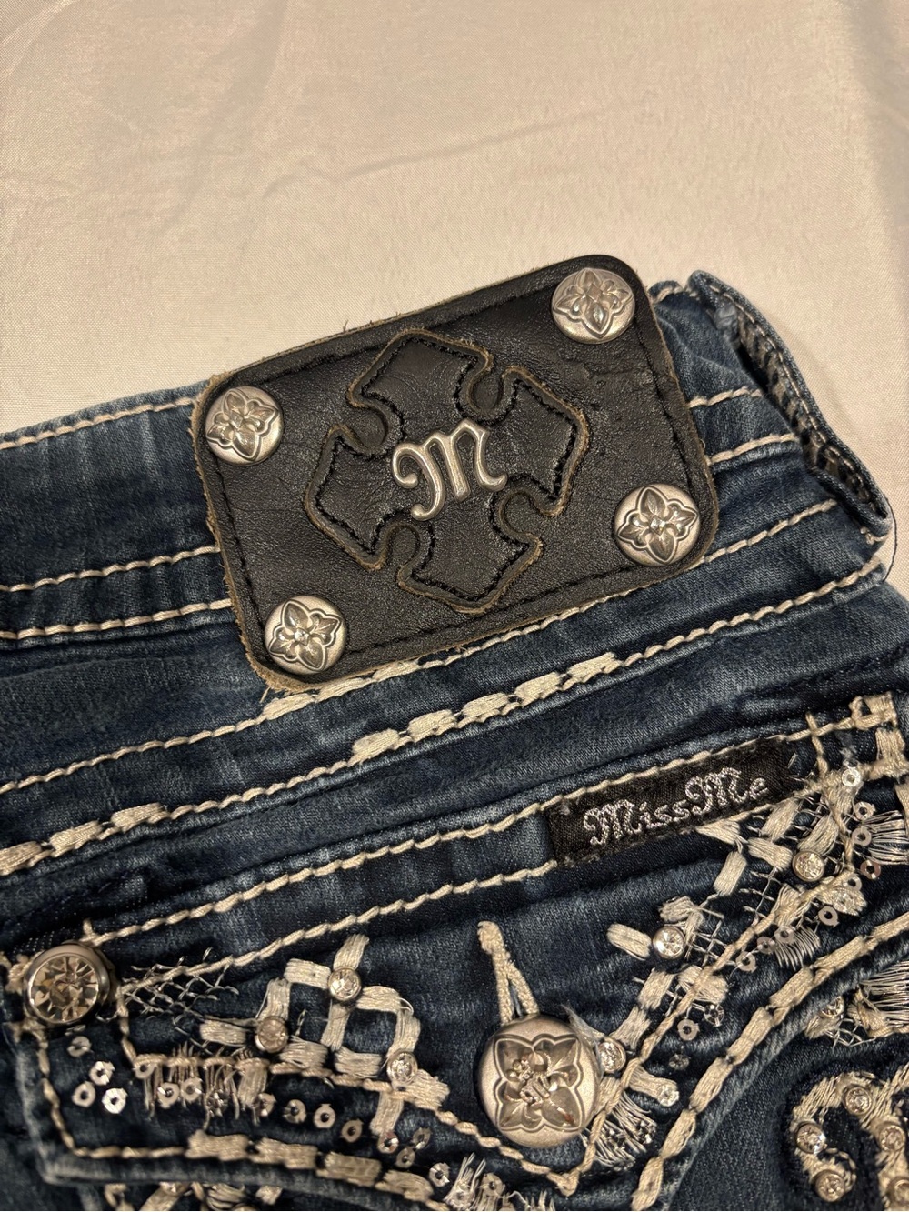 Miss Me Signature Super Skinny Jeans - Size 27x31 - Dark Antique JP8167G2
